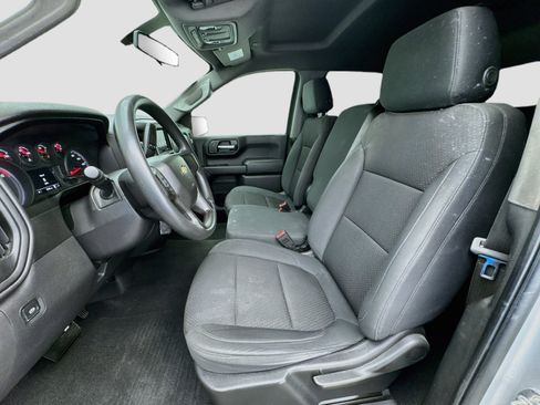 Used 2020 Chevrolet Silverado 1500 Custom w/ Custom Value Package RWD image 13