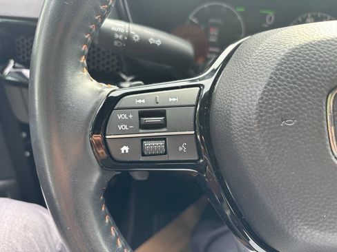 Used 2024 Honda CR-V Sport Touring image 7