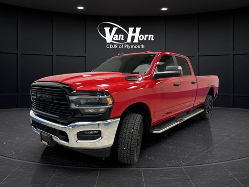 Used 2022 RAM 2500 Big Horn w/ Level C Equiment Group AWD/4WD image 3