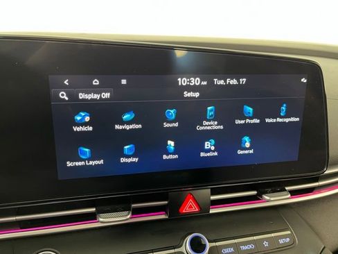 Used 2023 Hyundai Elantra Limited image 30