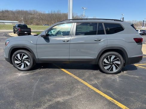 New 2026 Volkswagen Atlas SE AWD/4WD image 4