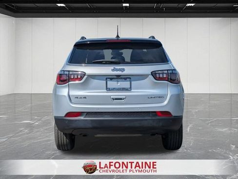 Used 2025 Jeep Compass Limited AWD/4WD image 4