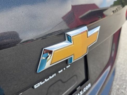Used 2023 Chevrolet Equinox LT FWD image 14