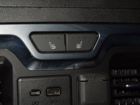 Used 2023 GMC Sierra 3500 Denali w/ Denali Ultimate Package image 46