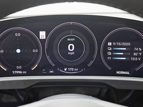 Used 2023 Porsche Taycan 4S w/ Premium Package image 14