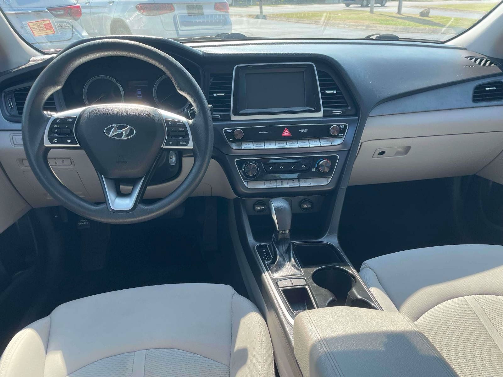 Used 2019 Hyundai Sonata SE FWD image 14