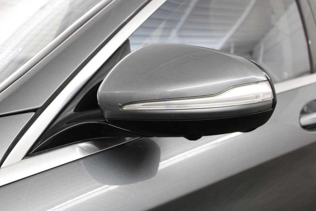 Used 2018 Mercedes-Benz S 560 Sedan image 7