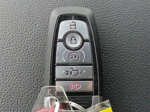 Used 2023 Ford F350 Lariat w/ Sport Appearance Package image 29