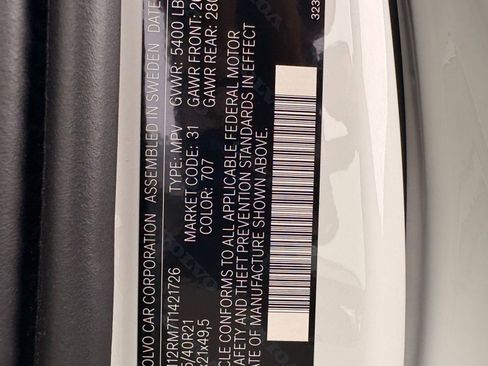 New 2026 Volvo XC60 B5 Ultra w/ Climate Package image 18