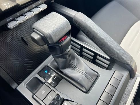 Used 2025 Toyota Tacoma TRD Sport image 23