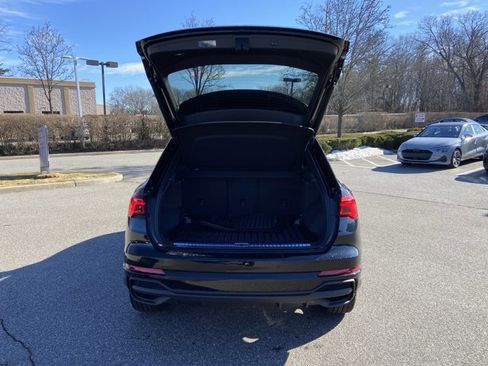 Certified 2025 Audi Q3 2.0T Premium w/ Convenience Package image 29