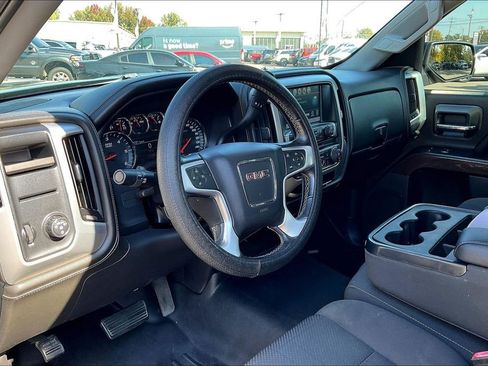 Used 2017 GMC Sierra 1500 SLE w/ SLE Value Package image 13