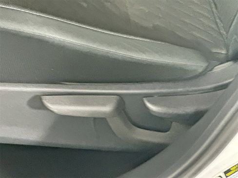 Used 2022 Nissan Kicks S image 22