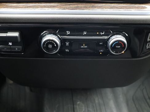 Used 2024 GMC Sierra 2500 SLE image 27