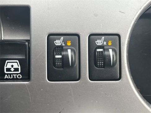 Used 2018 Toyota 4Runner SR5 Premium image 30