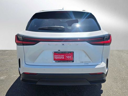 Used 2024 Lexus NX 350h AWD w/ Cold Area Package image 4