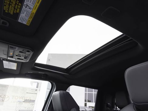 New 2026 Toyota Tacoma TRD Off-Road image 8