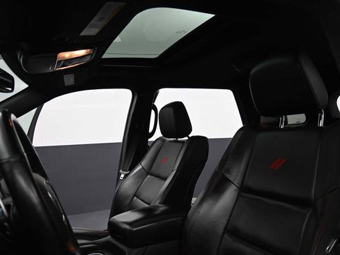 Used 2023 Dodge Durango GT image 11