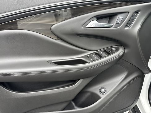 Used 2019 Buick Envision Essence image 14