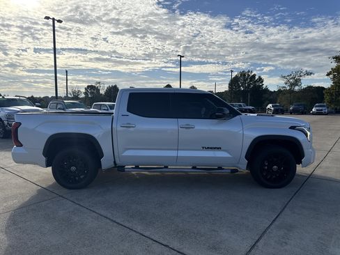 Used 2024 Toyota Tundra Limited image 13