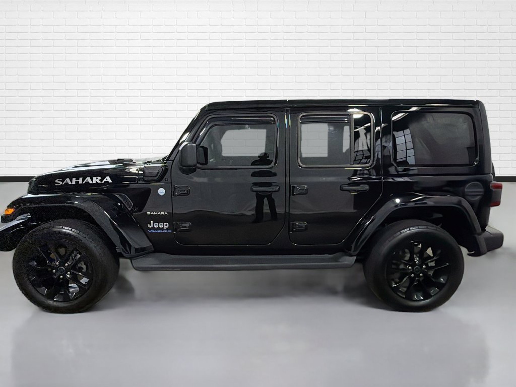 Used 2024 Jeep Wrangler Unlimited Sahara AWD/4WD image 6