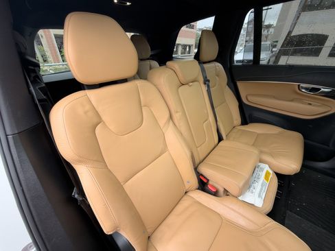 Certified 2022 Volvo XC90 T6 Inscription w/ Advanced Package image 33