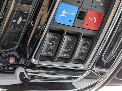 Used 2023 Jeep Grand Cherokee Overland image 22