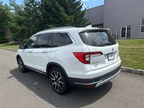 Used 2020 Honda Pilot Touring image 4