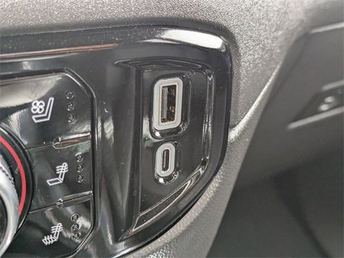 Used 2025 GMC Sierra 1500 SLT w/ SLT Premium Plus Package image 22