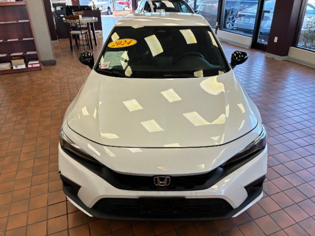Used 2024 Honda Civic Sport image 4