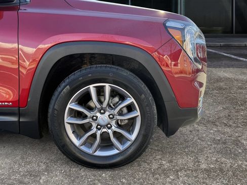 Used 2023 GMC Terrain SLT w/ Tech Package image 6