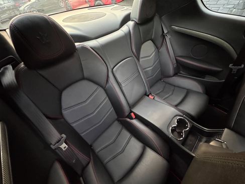 Used 2014 Maserati GranTurismo Sport image 18