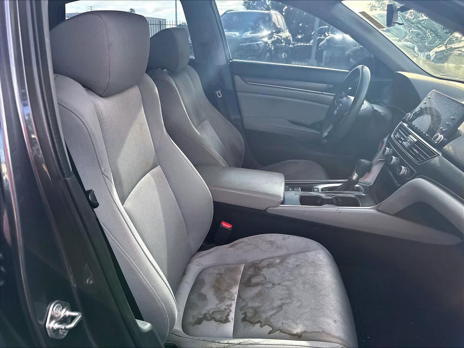 Used 2018 Honda Accord LX image 32