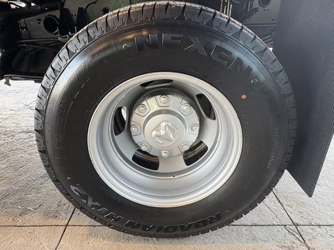 Used 2023 RAM 3500 Tradesman image 12