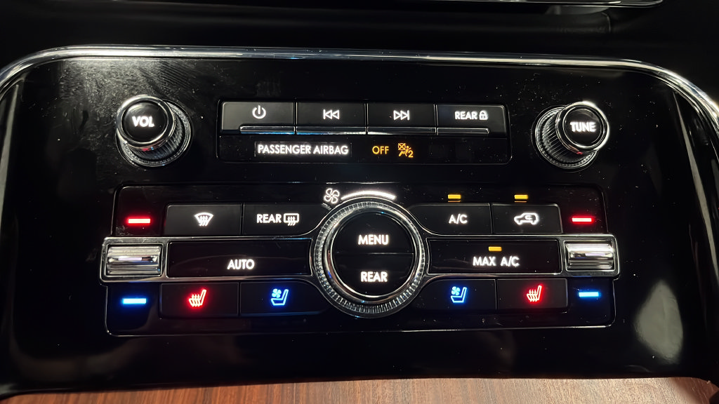 Used 2024 Lincoln Navigator Reserve AWD/4WD image 18