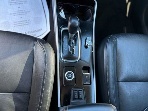 Used 2020 Mitsubishi Outlander SEL image 36