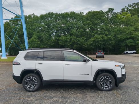 New 2026 Jeep Cherokee Limited AWD/4WD image 3