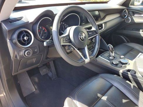 Used 2018 Alfa Romeo Stelvio Ti image 16