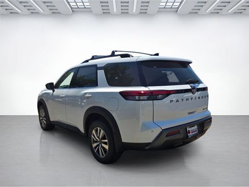 New 2026 Nissan Pathfinder SL AWD/4WD image 6