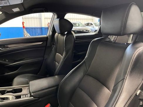 Used 2018 Honda Accord Sport image 22