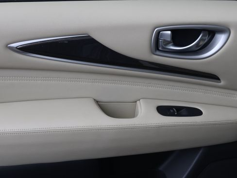 Used 2020 INFINITI QX60 Luxe w/ Essential Package FWD image 33