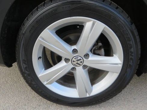 Used 2017 Volkswagen Passat 1.8T SE image 59