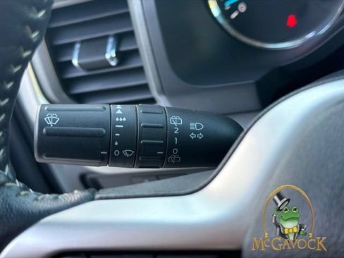 Used 2024 Ford Expedition XLT RWD image 19