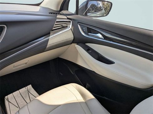 Used 2022 Buick Enclave Essence w/ Experience Buick Package image 16