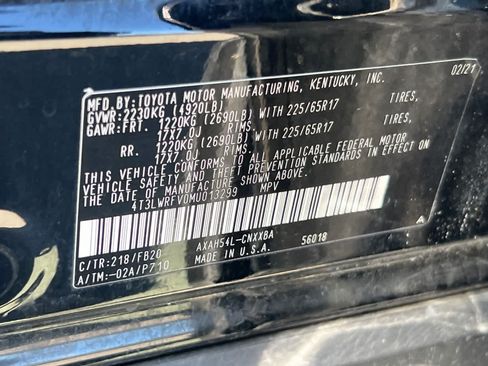 Used 2021 Toyota RAV4 LE AWD/4WD image 33