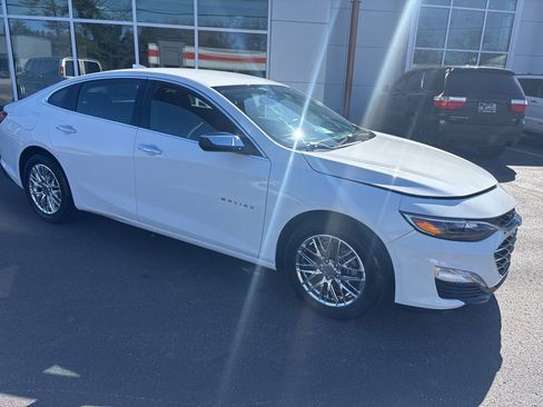 Used 2020 Chevrolet Malibu LT image 15