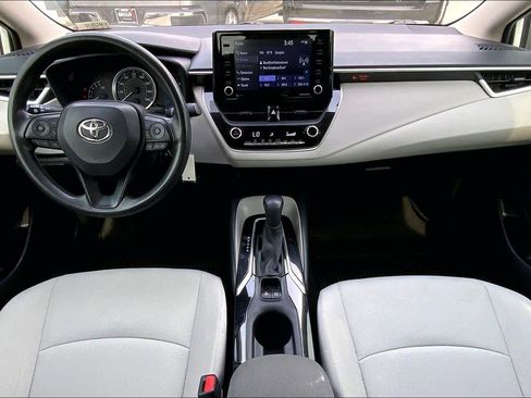 Used 2022 Toyota Corolla LE image 15