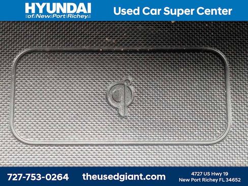 Used 2020 Hyundai Santa Fe SEL w/ Convenience + Premium Package image 28