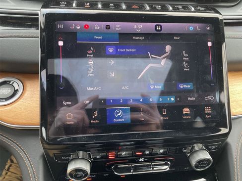 Used 2023 Jeep Grand Cherokee Summit image 20