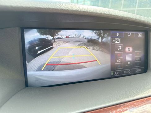 Used 2015 Lexus LS 460 AWD w/ Comfort Package image 17